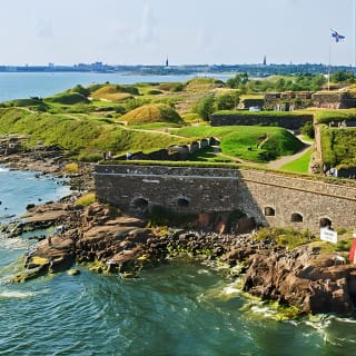 Helsinki in Nutshell: Suomenlinna & City Highlights by Eco-Friendly Ways 10