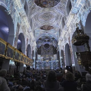 PROJEKTIL presents: GENESIS, eine immersive Lichtshow in Augsburg 1