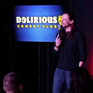 Don Barnhart Brings Nightly Laughter To Delirious Comedy Club 38