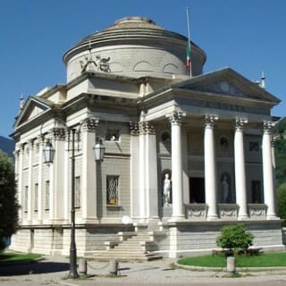 Cómo: Visita guiada por la ciudad y crucero por el lago 5