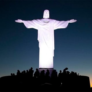 Cristo Redentor sin colas en el Tren del Corcovado 2