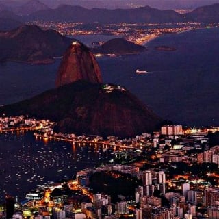 Cristo Redentor sin colas en el Tren del Corcovado 3