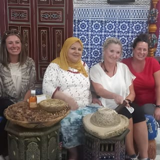 Visite artistique et culturelle cachée en une demi-journée privée 6