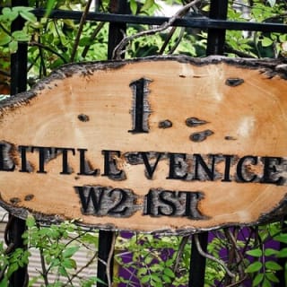Charming Little Venice Outdoor Escape Game 6