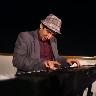 Navegación de Vino y Jazz por el Puerto de Nueva York a bordo del Clipper City 4