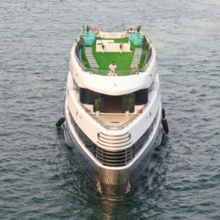 Abu Dhabi: Rose Royale Megayacht Dinner Cruise 3