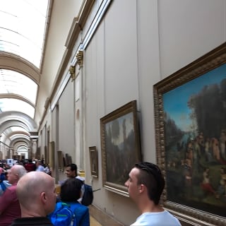 Visite de Paris : Déjeuner à la Tour Eiffel, croisière en bateau et visite du Louvre 19