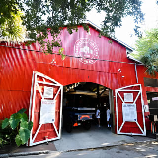 Daytime Horse-Drawn Carriage Sightseeing Tour of Historic Charleston 8