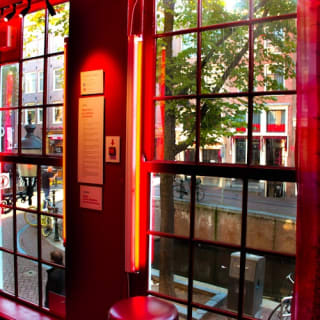 Amsterdam: Red Light Secrets Museum + Kanalrundfahrt 11