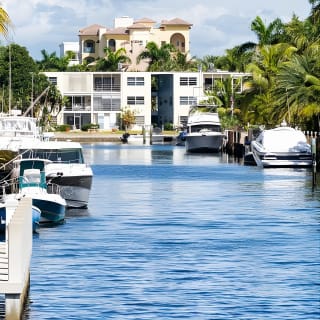 Venice of America Tour | Millionaire's Row | Complimentary Drinks 4