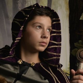 Witch Costume Photo Shoot - Olde Salem Village theatrical set 7