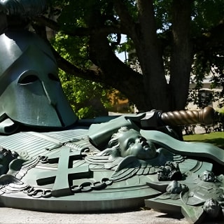 Helsinki in Nutshell: Suomenlinna & City Highlights by Eco-Friendly Ways 12