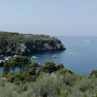 Paint outdoors in Deià by the sea 3