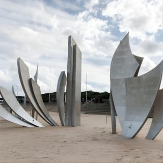 Visite guidée du débarquement en Normandie en petit groupe au départ de Paris  16