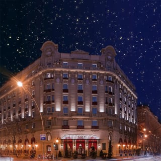 Wine under the moonlight at El Palace Barcelona 1
