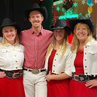 Cowboy Christmas Show & Dinner at Firelight Barn in Henderson NV 9