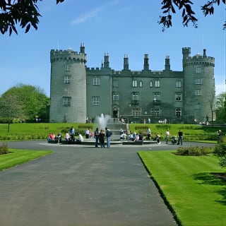 Excursión de un día de Dublín al Castillo de Kilkenny y a la Casa de Cristal de Waterford 2