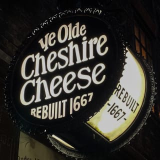 Visita a un pub histórico de Londres 3