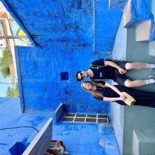 Walk in blue City 16
