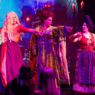 ⭐ Sistaahs! La experiencia de parodia de Hocus Pocus + Fiesta de Halloween 4