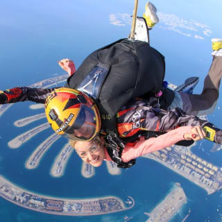 Skydive Dubai over The Palm with Photos & Video 2