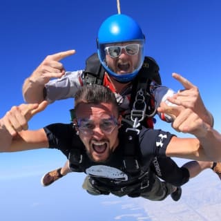 Skydive Dubai over The Palm with Photos & Video 5