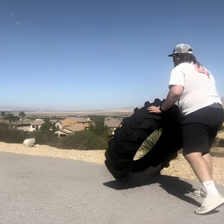 Outdoor-Obstacle-Kurs mit malerischer Las Vegas Skyline in Henderson 13