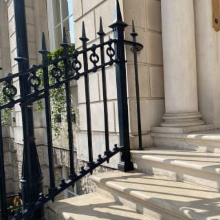 London: 20 Royal Landmarks on a Small-Group Walking Tour 8