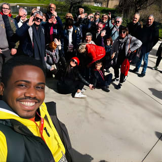 Eiffel Tower Elevator Tour with a Guide (Ecklectours) 9