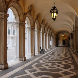 Palazzo ducale: accesso senza fila 4
