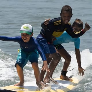 Clase Privada de Surf con Instructor Certificado en Cartagena 6