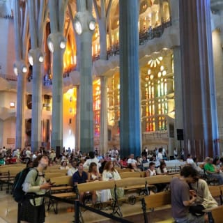 Sagrada Familia: ingresso accesso rapido + tour guidato privato 11