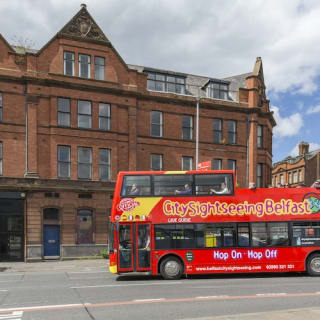 Hop-on Hop-off Bus Belfast 5