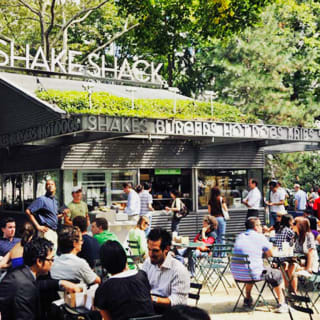 Taste The Foods and Explore The Architecture Of Flatiron 4