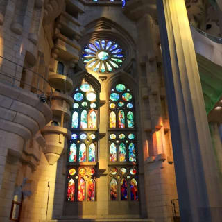 Sagrada Familia: ingresso accesso rapido + tour guidato privato 16