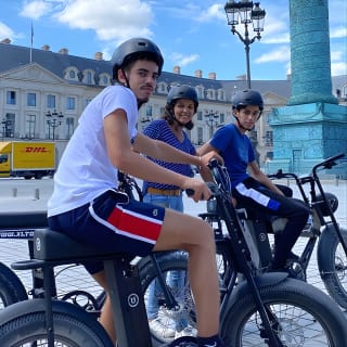 Visite de Paris de nuit / coucher de soleil en vélo électrique 6
