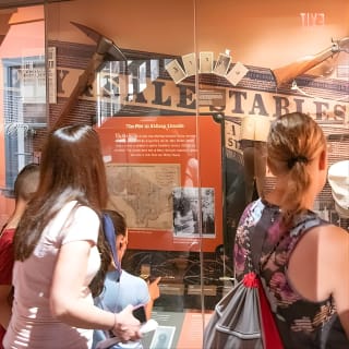 Lincoln Assassination Tour with Fords Theatre and Petersen House 3