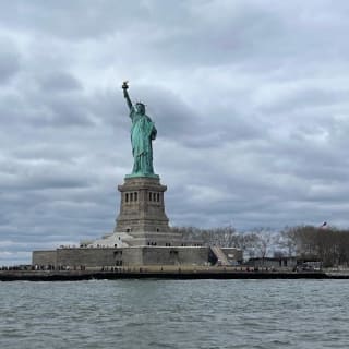 New York: 1-Hour Statue of Liberty Boat Tour 8