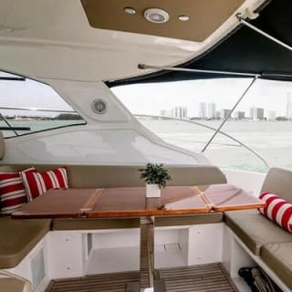 43' Azimut Yacht Charter Private Cruise with Captain & Stew 5