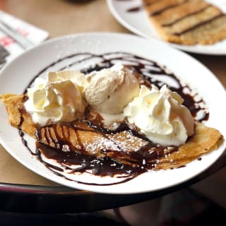 Waffle Barcelona: crepe + bebida o batido 3