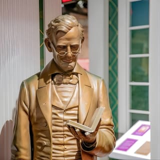 Lincoln Assassination Tour with Fords Theatre and Petersen House 1