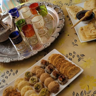 Cuisinez des plats marocains & Essayez des vêtements traditionnels comme un habitant de la région 7