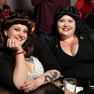 Pin-ups on Tour : hommage à la comédie 4