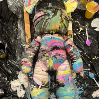 Fluid Bear Art Experience – Create a Drip Paint Teddy in Toronto 3