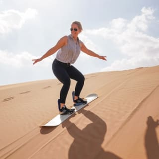 Morning Desert Safari: Kamelritt, Sandboarden und Arabischer Kaffee & Datteln 6