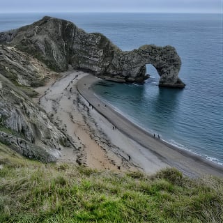 Lulworth Cove & Durdle Door Mini-Coach Tour from Bournemouth 4