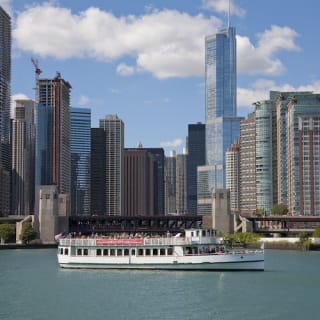 Chicago: Architecture Foundation Center River Cruise aboard Chicago's First Lady 2