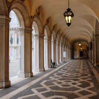 Palazzo ducale: accesso senza fila 32