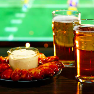 Monday Night Football, Beer, & Wings Package at Wicked Willy’s 1