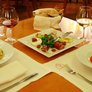 Cena gourmet con abbinamento di vini vicino al Pantheon 1